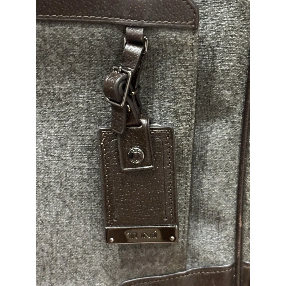 Tumi pre owned